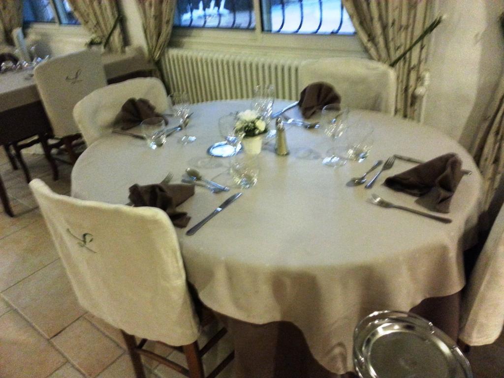 La Touloubre Hotel La Barben Kültér fotó