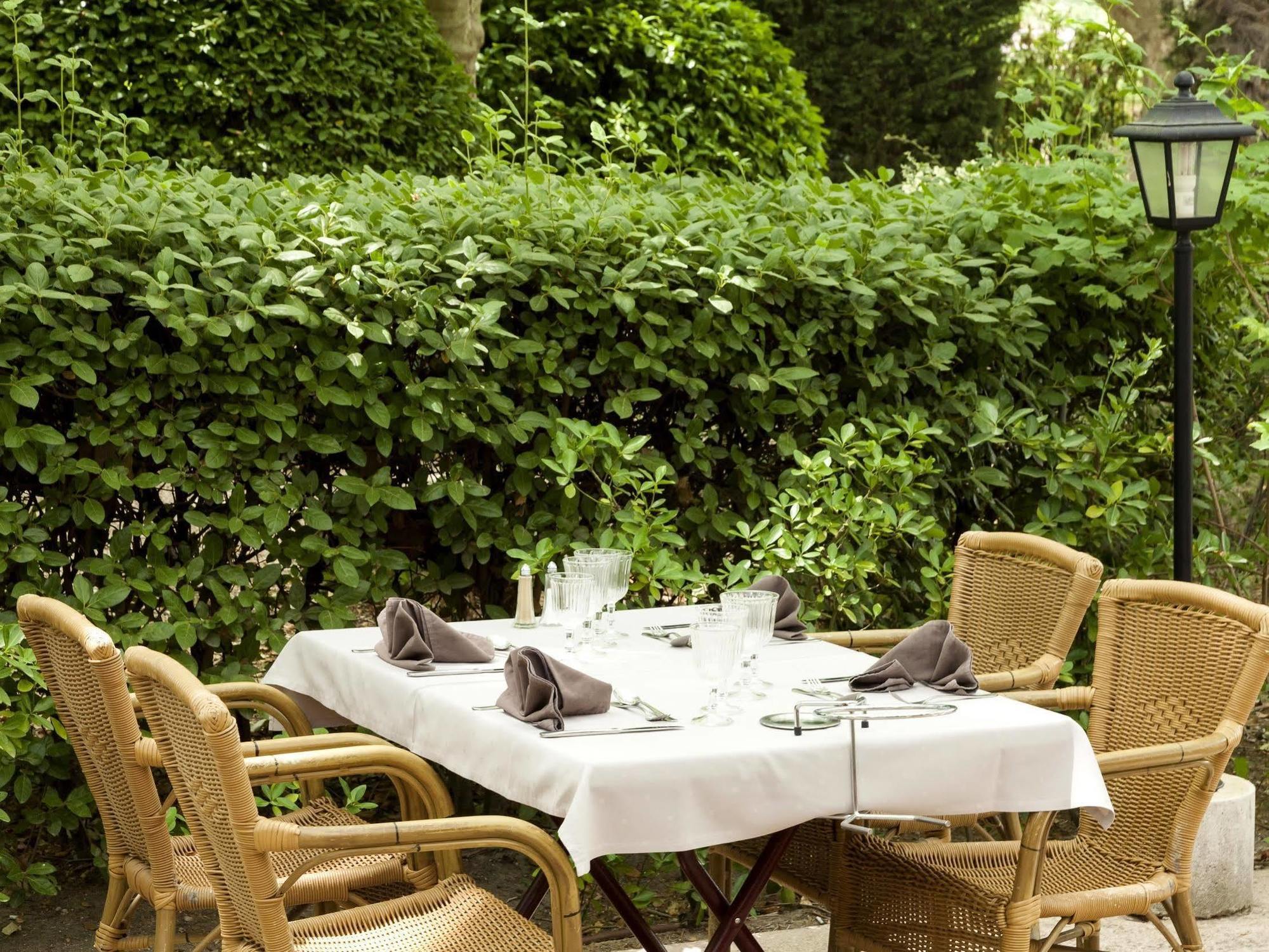 La Touloubre Hotel La Barben Kültér fotó