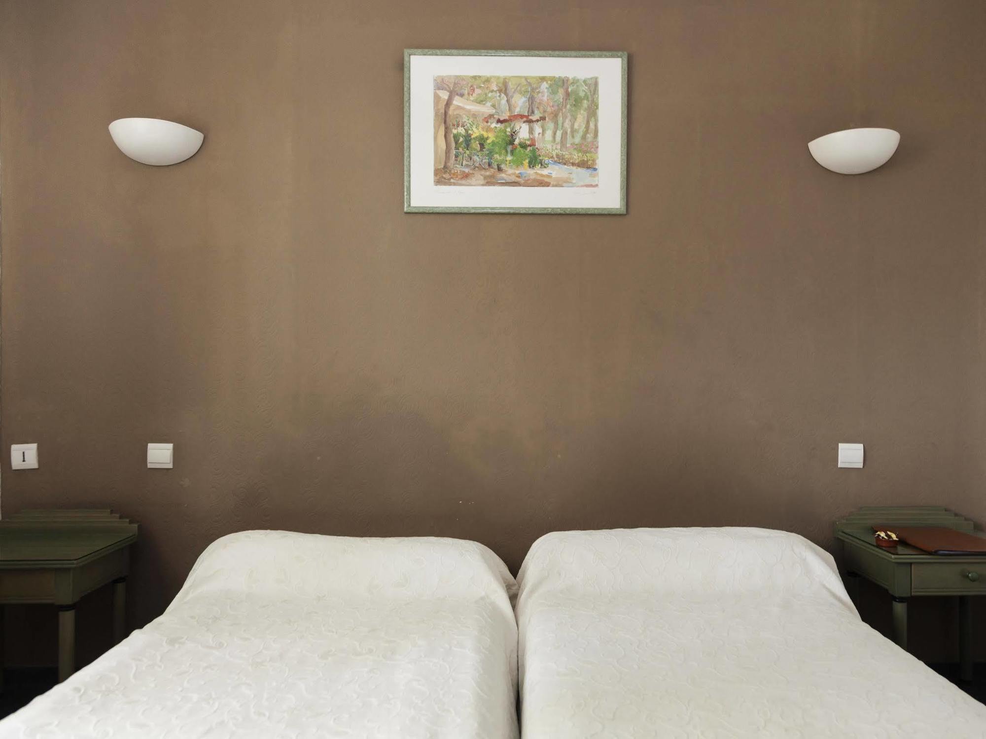 La Touloubre Hotel La Barben Kültér fotó